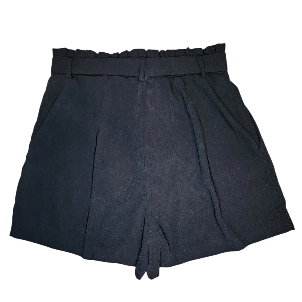 H&M Black High-Waisted Paperbag Shorts with Tie Belt, size 8